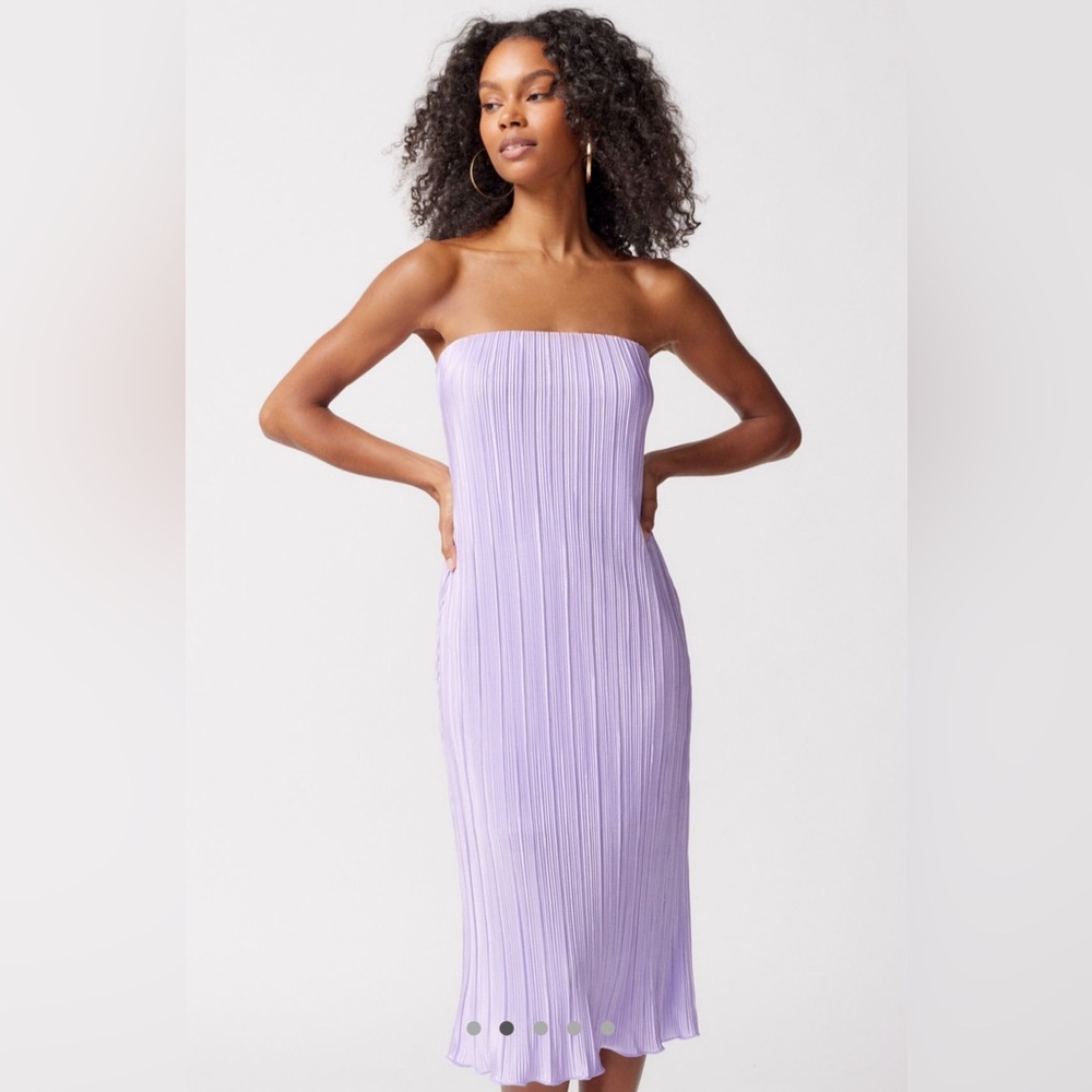 Elegant Strapless Lilac Dress never worn